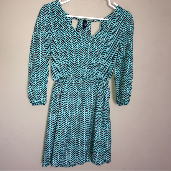 Windsor dress - Picture 2 of 8